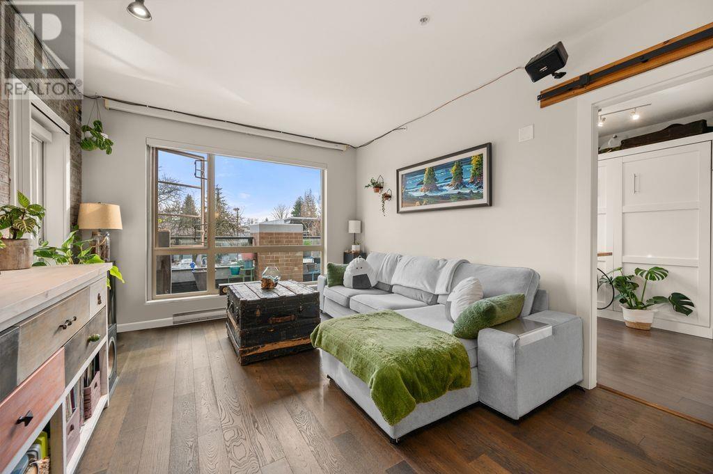 206 1330 Marine Drive, North Vancouver, British Columbia  V7P 1T4 - Photo 4 - R2867935