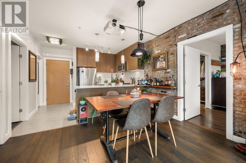 206 1330 Marine Drive, North Vancouver, British Columbia  V7P 1T4 - Photo 7 - R2867935