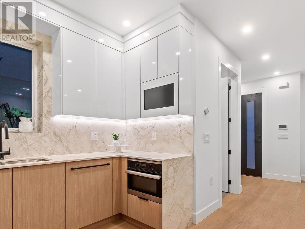 A 3538 W 14th Avenue, Vancouver, British Columbia  V6R 2W4 - Photo 10 - R2867970