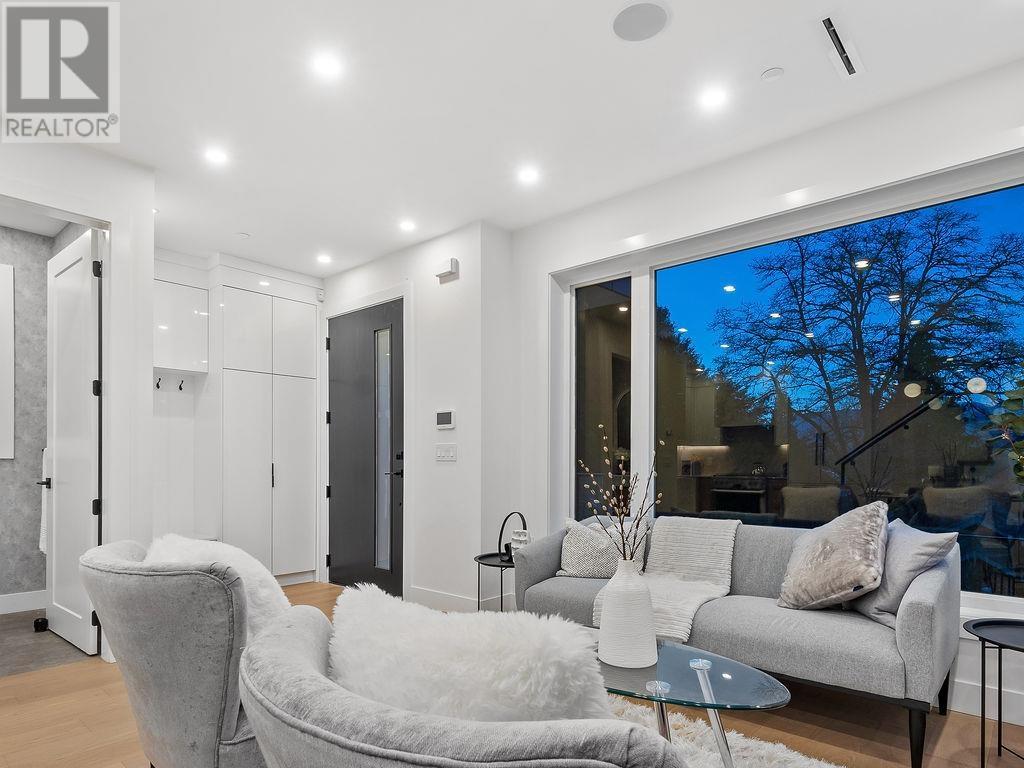 A 3538 W 14th Avenue, Vancouver, British Columbia  V6R 2W4 - Photo 13 - R2867970