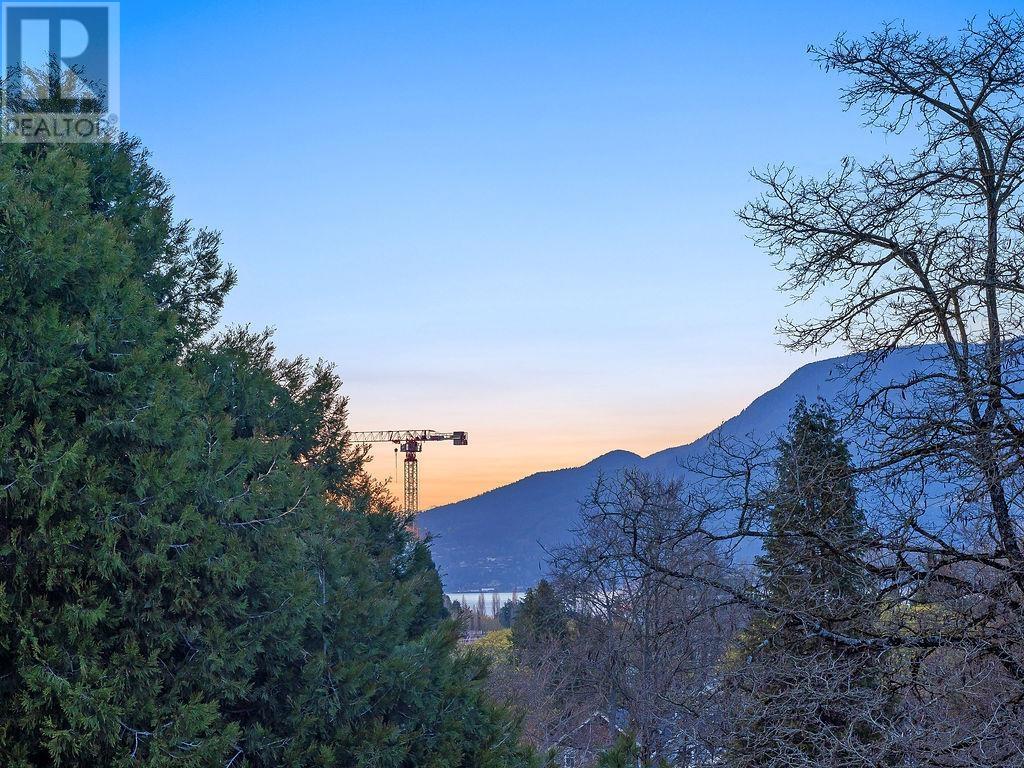 A 3538 W 14th Avenue, Vancouver, British Columbia  V6R 2W4 - Photo 34 - R2867970