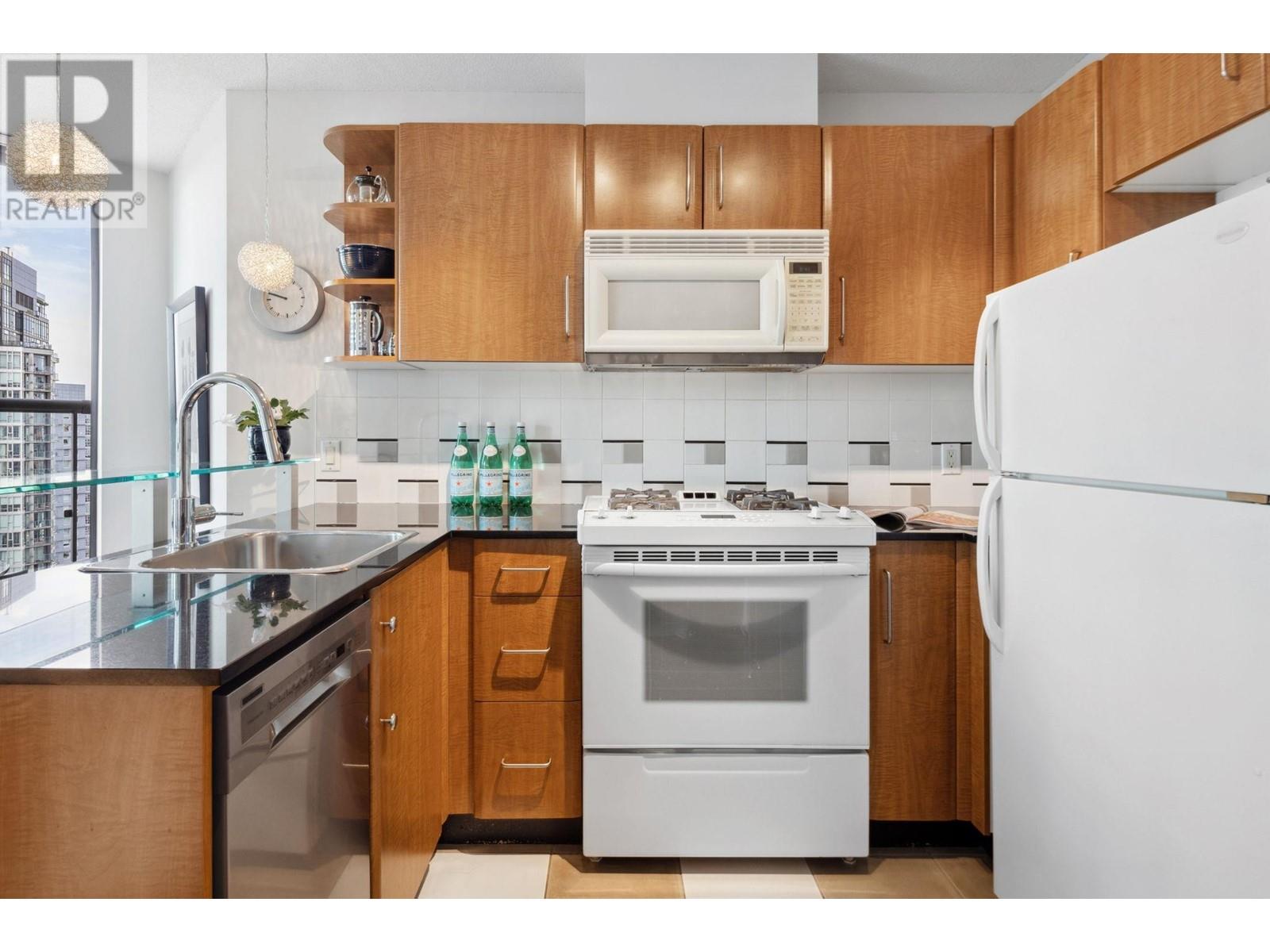 2403 501 Pacific Street, Vancouver, British Columbia  V6Z 2X6 - Photo 19 - R2867973