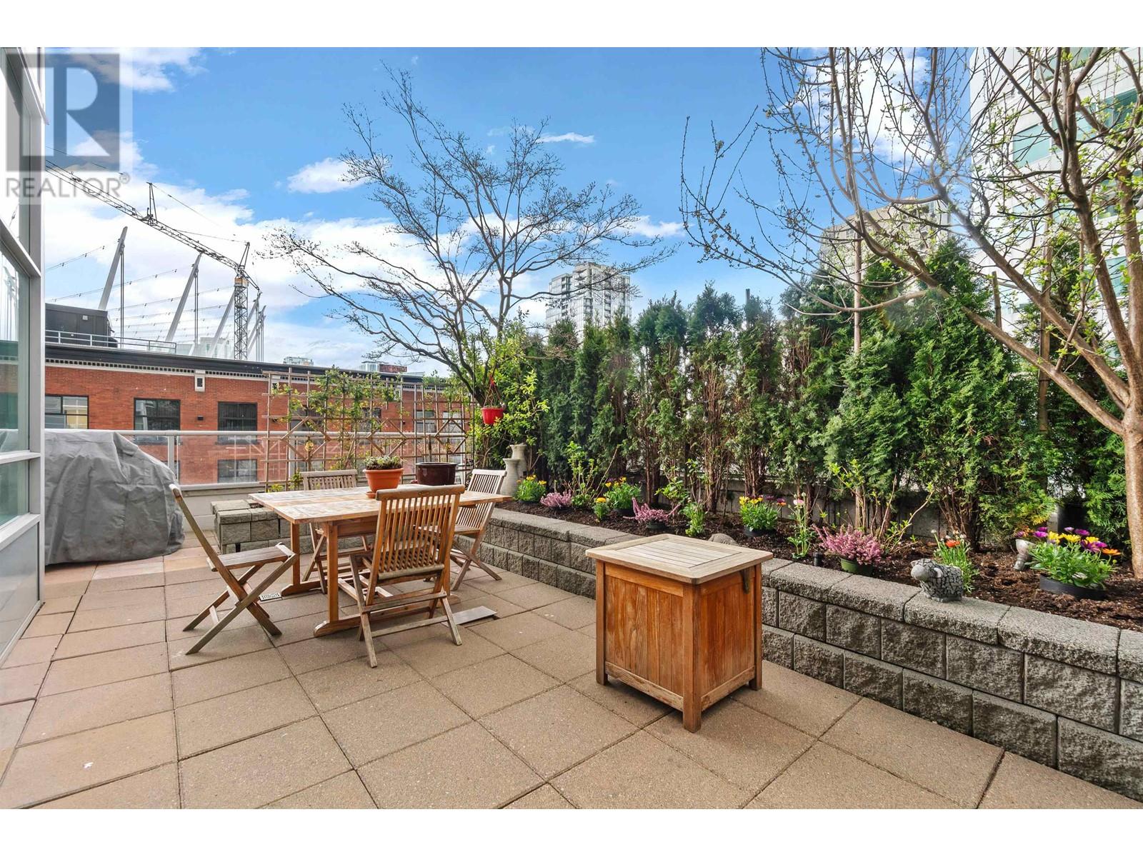 403 821 Cambie Street, Vancouver, British Columbia  V6B 0E3 - Photo 2 - R2867981