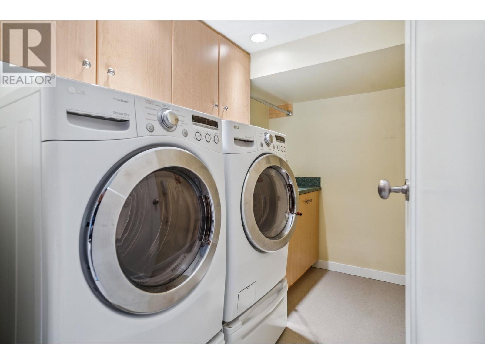 4005 W 11th Avenue, Vancouver, British Columbia  V6R 2L4 - Photo 33 - R2867587