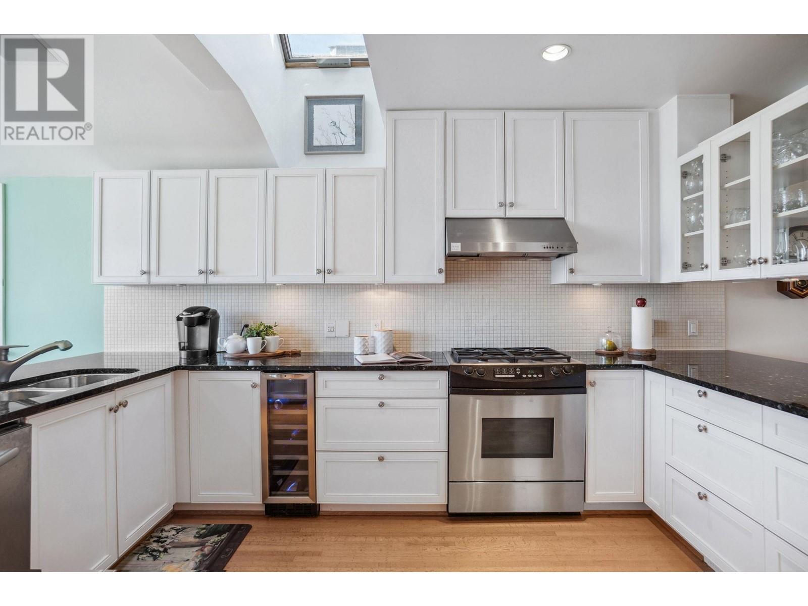 4005 W 11th Avenue, Vancouver, British Columbia  V6R 2L4 - Photo 10 - R2867587