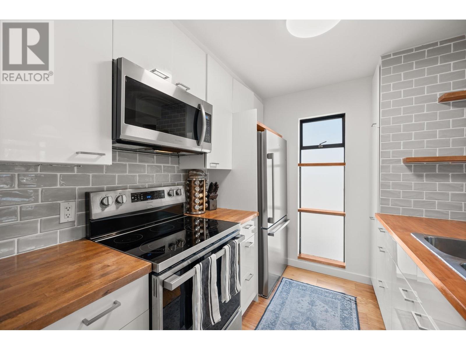 3341 Mountain Highway, North Vancouver, British Columbia  V7K 2H4 - Photo 10 - R2868027