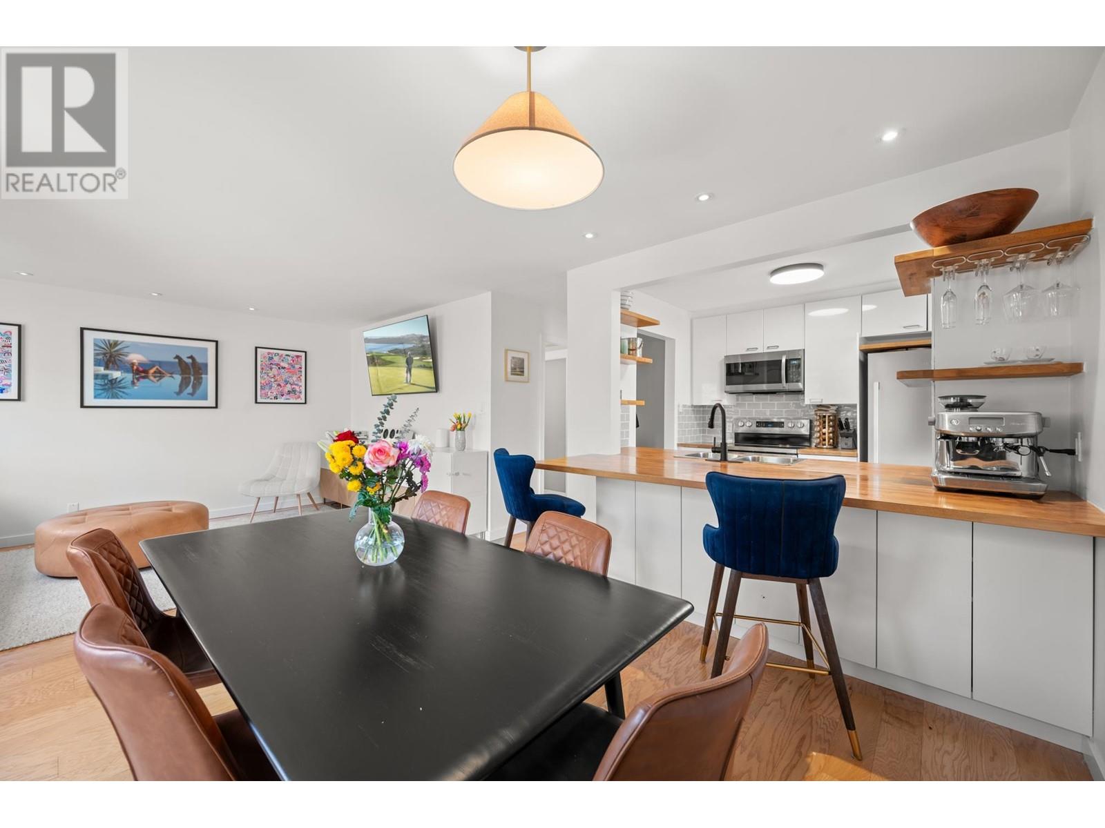 3341 Mountain Highway, North Vancouver, British Columbia  V7K 2H4 - Photo 4 - R2868027