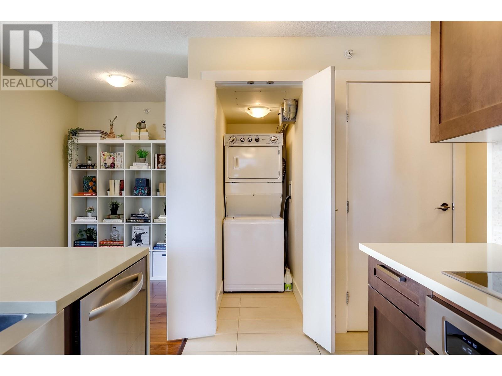 1906 888 Homer Street, Vancouver, British Columbia  V6B 0H7 - Photo 10 - R2868055