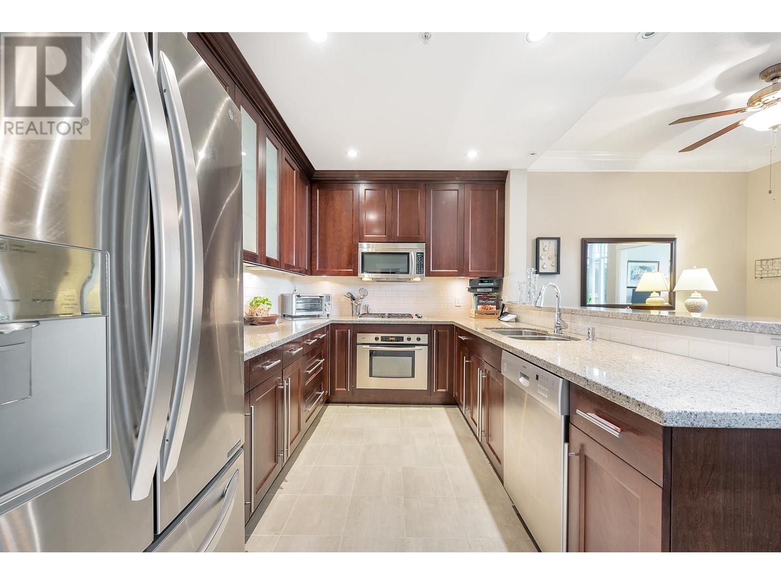 114 4759 Valley Drive, Vancouver, British Columbia  V6J 4B7 - Photo 8 - R2868065
