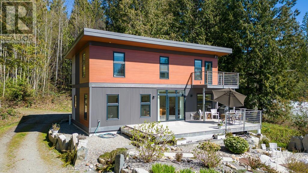 972 Joe Road, Roberts Creek, British Columbia  V0N 2W6 - Photo 26 - R2868006