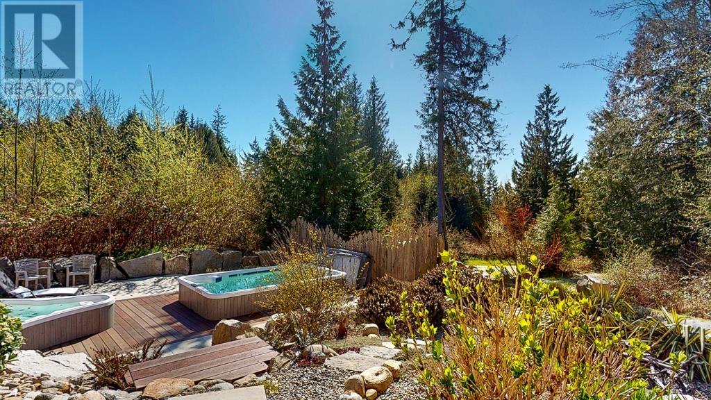 972 Joe Road, Roberts Creek, British Columbia  V0N 2W6 - Photo 33 - R2868006