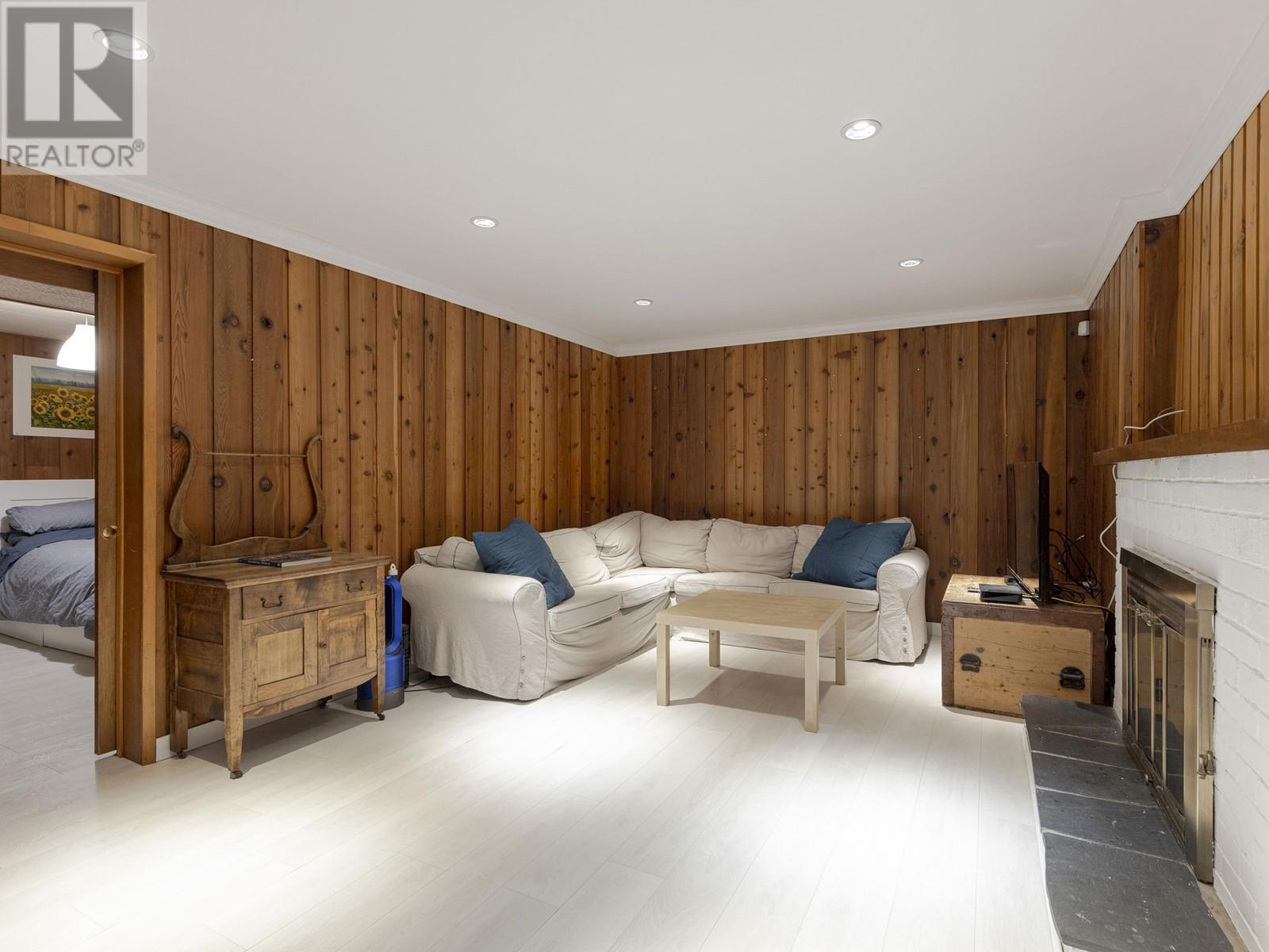 4458 Quebec Street, Vancouver, British Columbia  V5V 3L7 - Photo 12 - R2868025