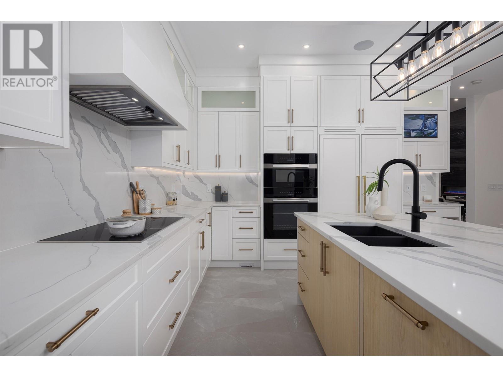 9180 Glenallan Drive, Richmond, British Columbia  V7A 2S7 - Photo 9 - R2868038