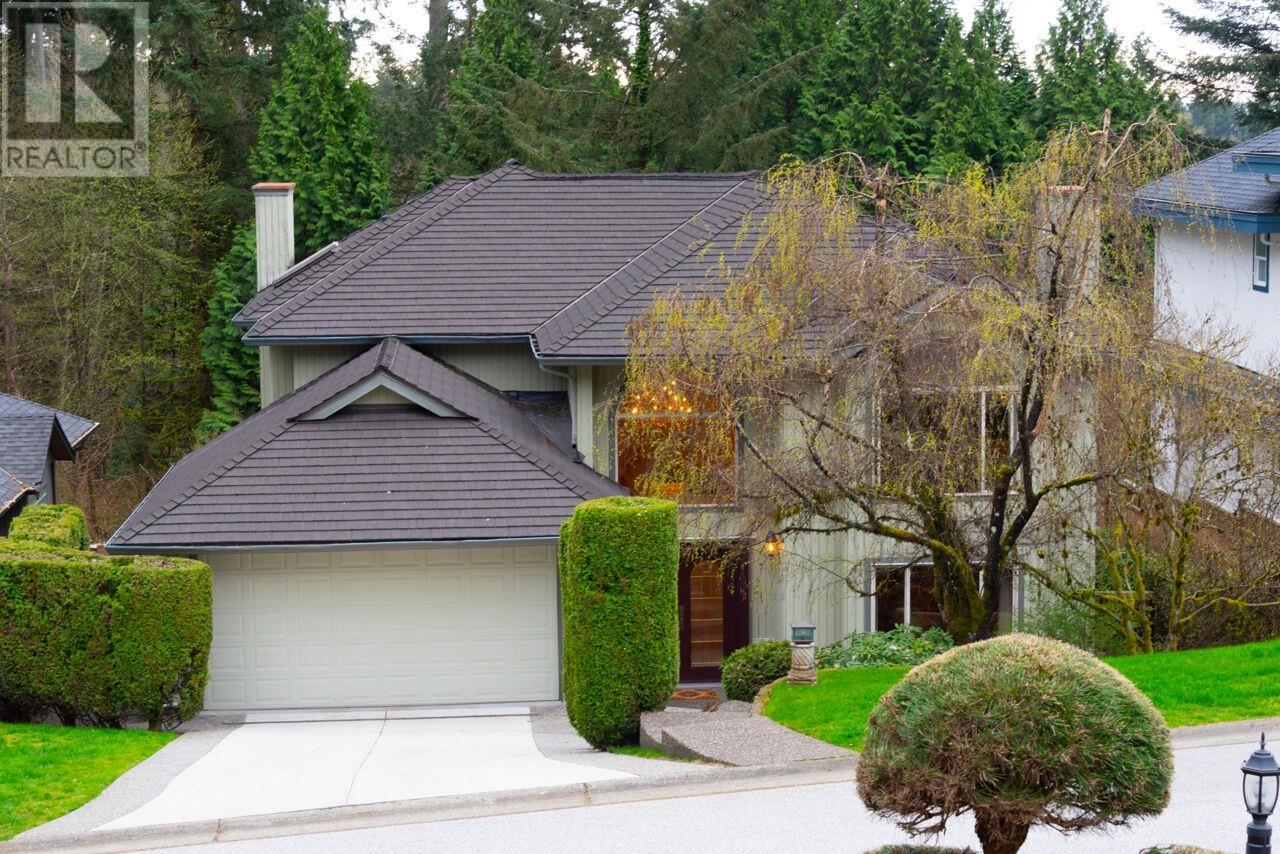 1988 Larkhall Crescent, North Vancouver, British Columbia  V7H 2Z4 - Photo 3 - R2868073