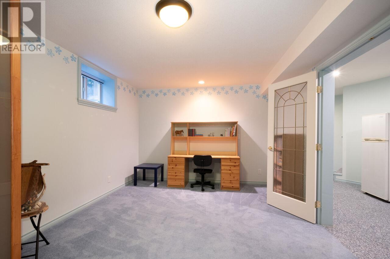 1988 Larkhall Crescent, North Vancouver, British Columbia  V7H 2Z4 - Photo 32 - R2868073