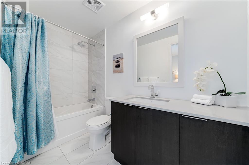 56 Annie Craig Drive Drive Unit# 3203, Toronto, Ontario  M8V 0C8 - Photo 22 - 40567755