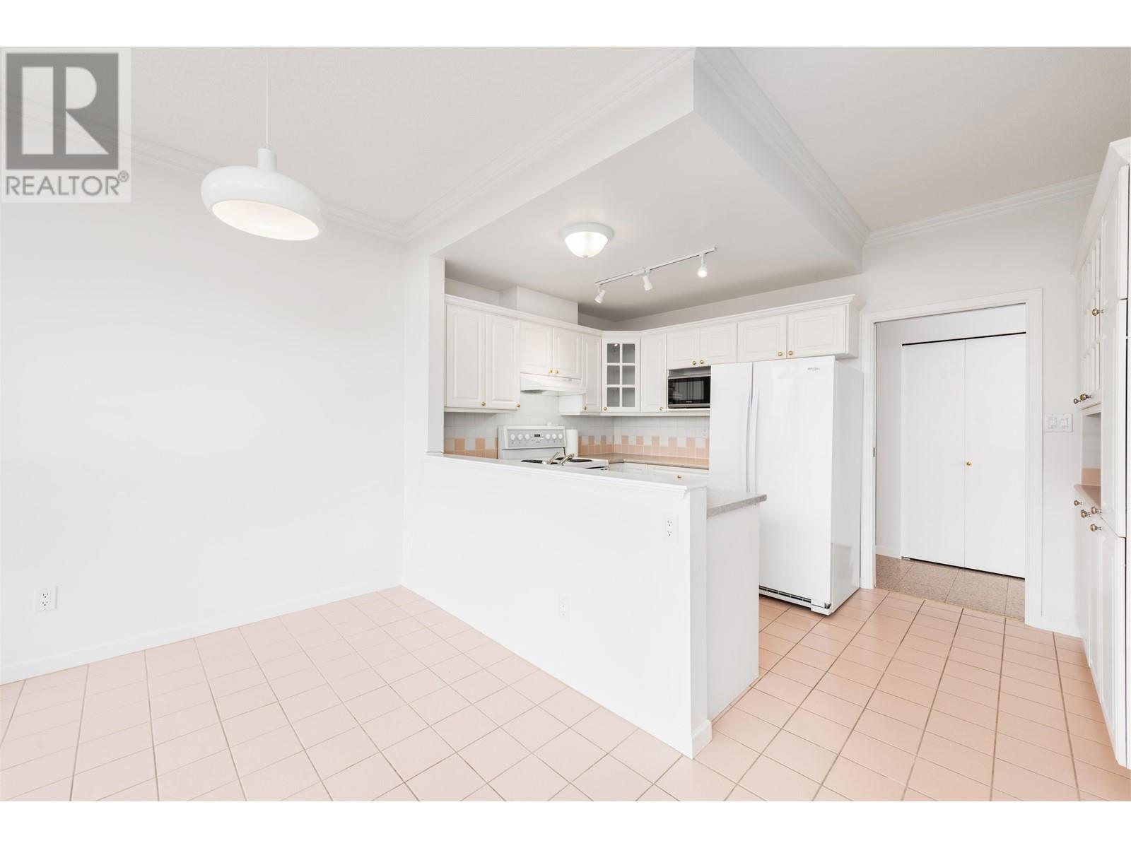 2501 6838 Station Hill Drive, Burnaby, British Columbia  V3N 5A4 - Photo 13 - R2868015