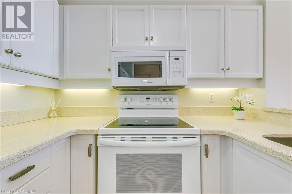2511 Lakeshore Road Unit# 709, Oakville, Ontario  L6L 6L9 - Photo 11 - 40568040