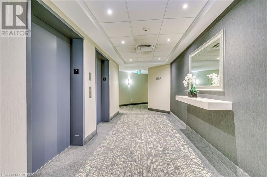 2511 Lakeshore Road Unit# 709, Oakville, Ontario  L6L 6L9 - Photo 5 - 40568040