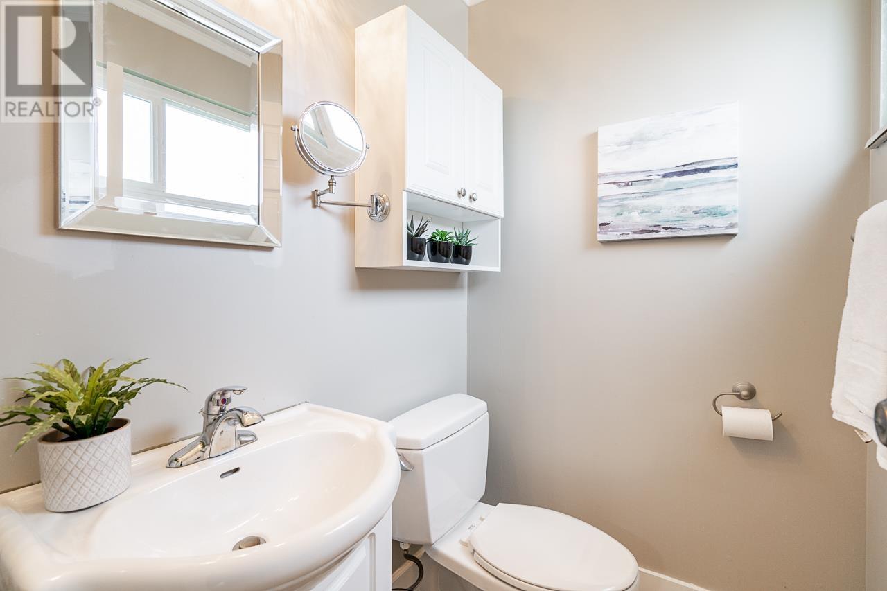 3735 Garden Grove Drive, Burnaby, British Columbia  V5G 4A5 - Photo 15 - R2867602