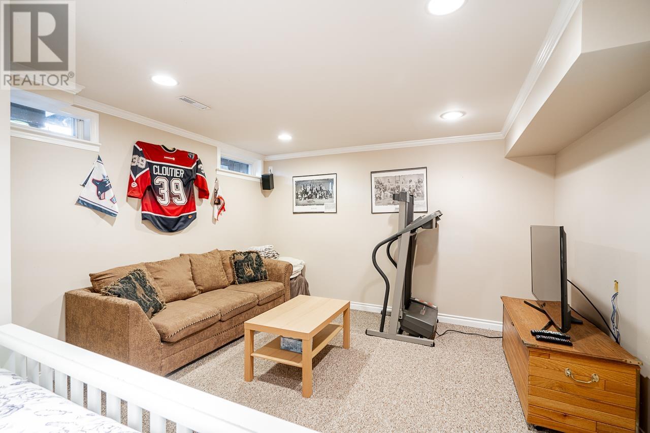 3735 Garden Grove Drive, Burnaby, British Columbia  V5G 4A5 - Photo 21 - R2867602