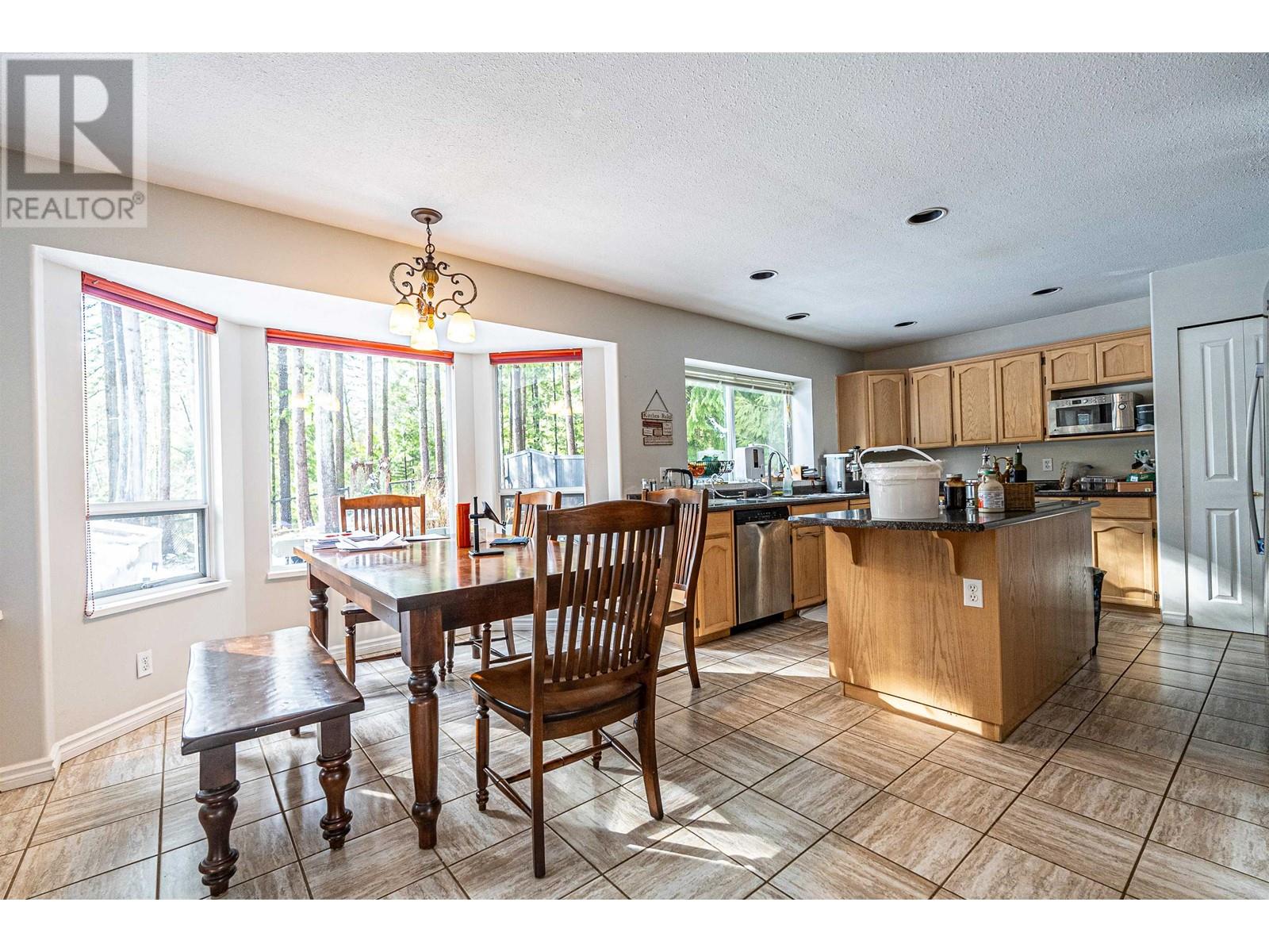 1518 Tanglewood Lane, Coquitlam, British Columbia  V3E 2V2 - Photo 18 - R2867971