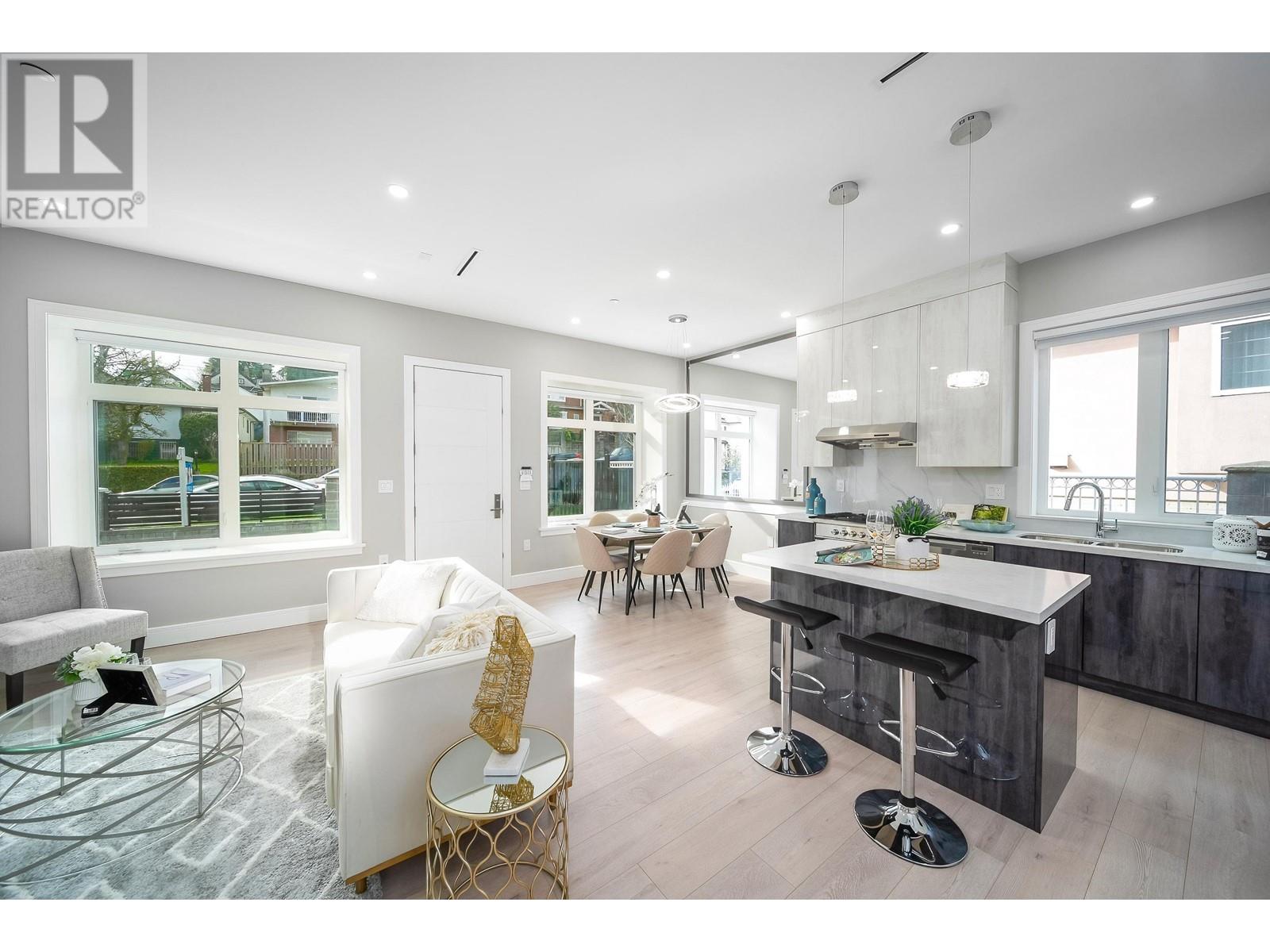5352 Lanark Street, Vancouver, British Columbia  V5P 2Y1 - Photo 3 - R2868107