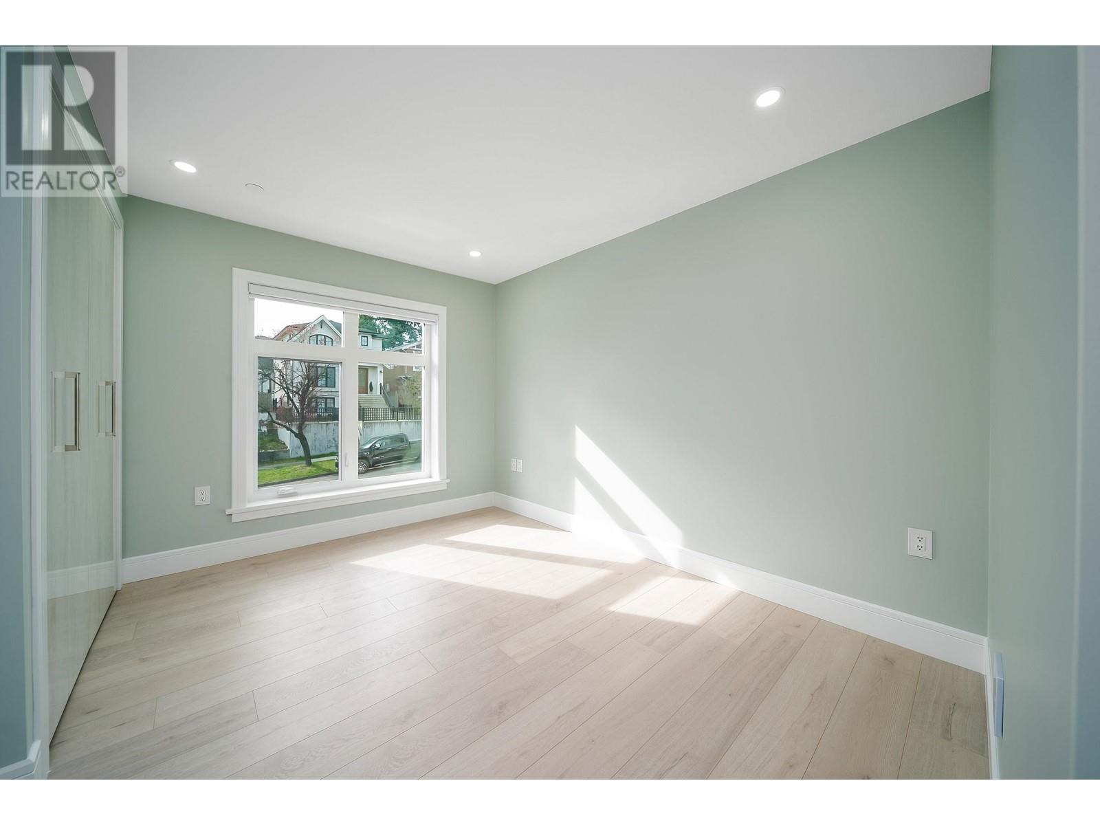 5352 Lanark Street, Vancouver, British Columbia  V5P 2Y1 - Photo 8 - R2868107
