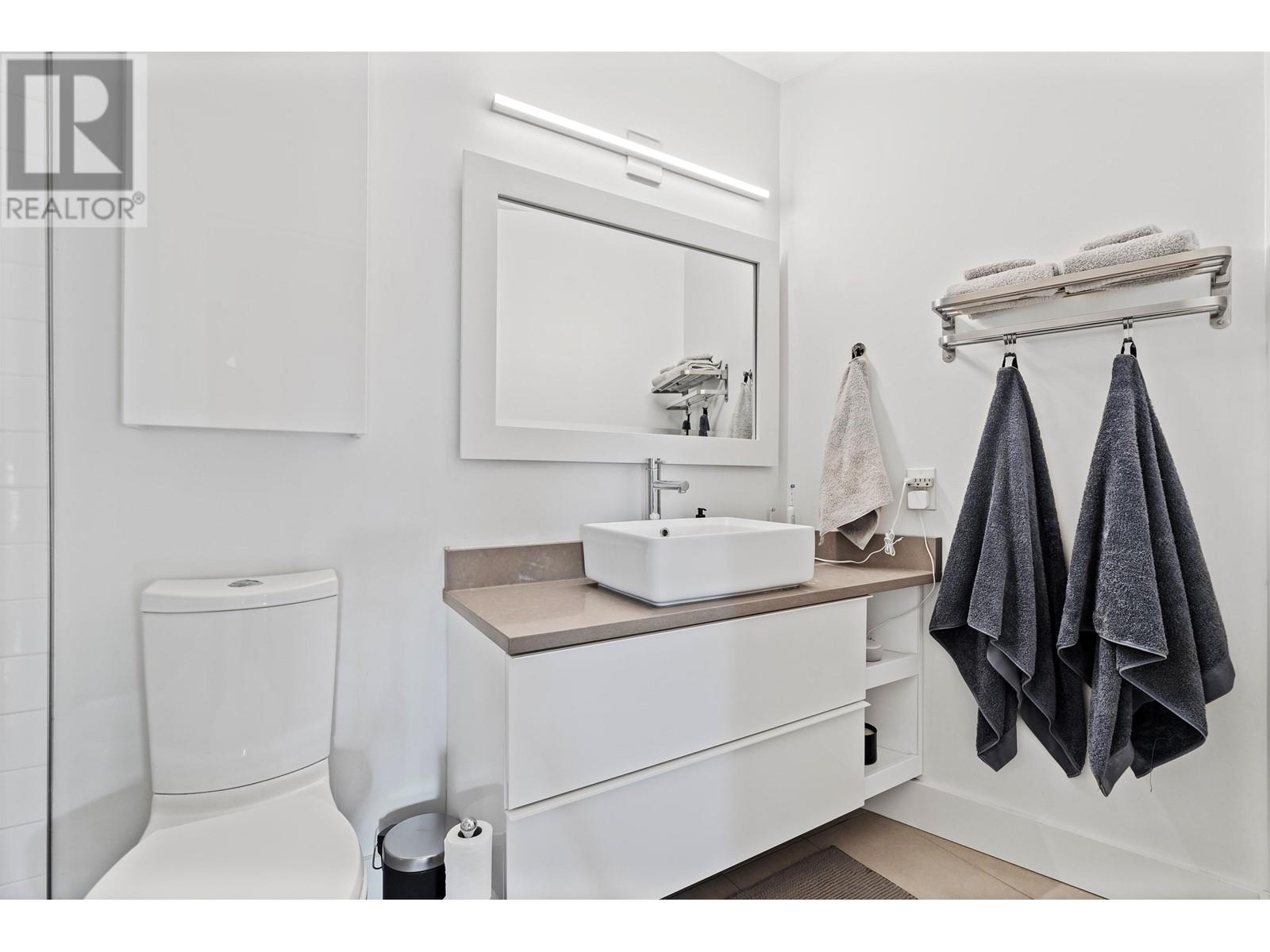 301 2222 Prince Edward Street, Vancouver, British Columbia  V5T 4M6 - Photo 12 - R2868115