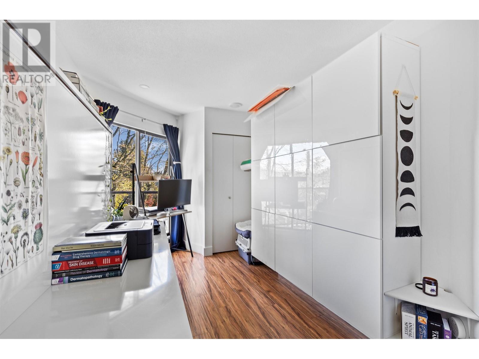 301 2222 Prince Edward Street, Vancouver, British Columbia  V5T 4M6 - Photo 13 - R2868115
