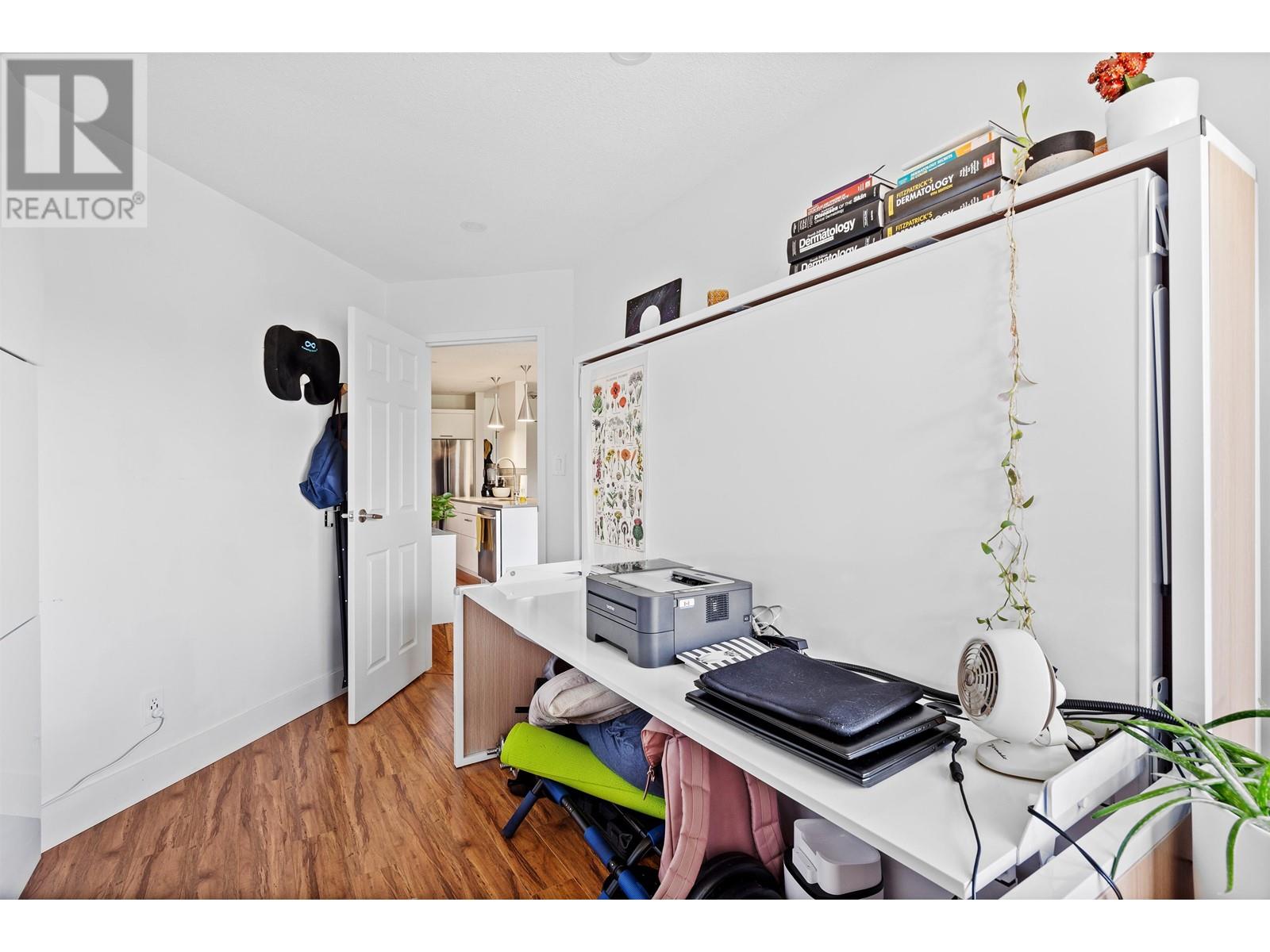 301 2222 Prince Edward Street, Vancouver, British Columbia  V5T 4M6 - Photo 14 - R2868115