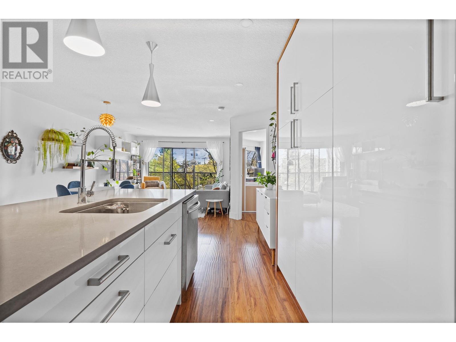301 2222 Prince Edward Street, Vancouver, British Columbia  V5T 4M6 - Photo 18 - R2868115