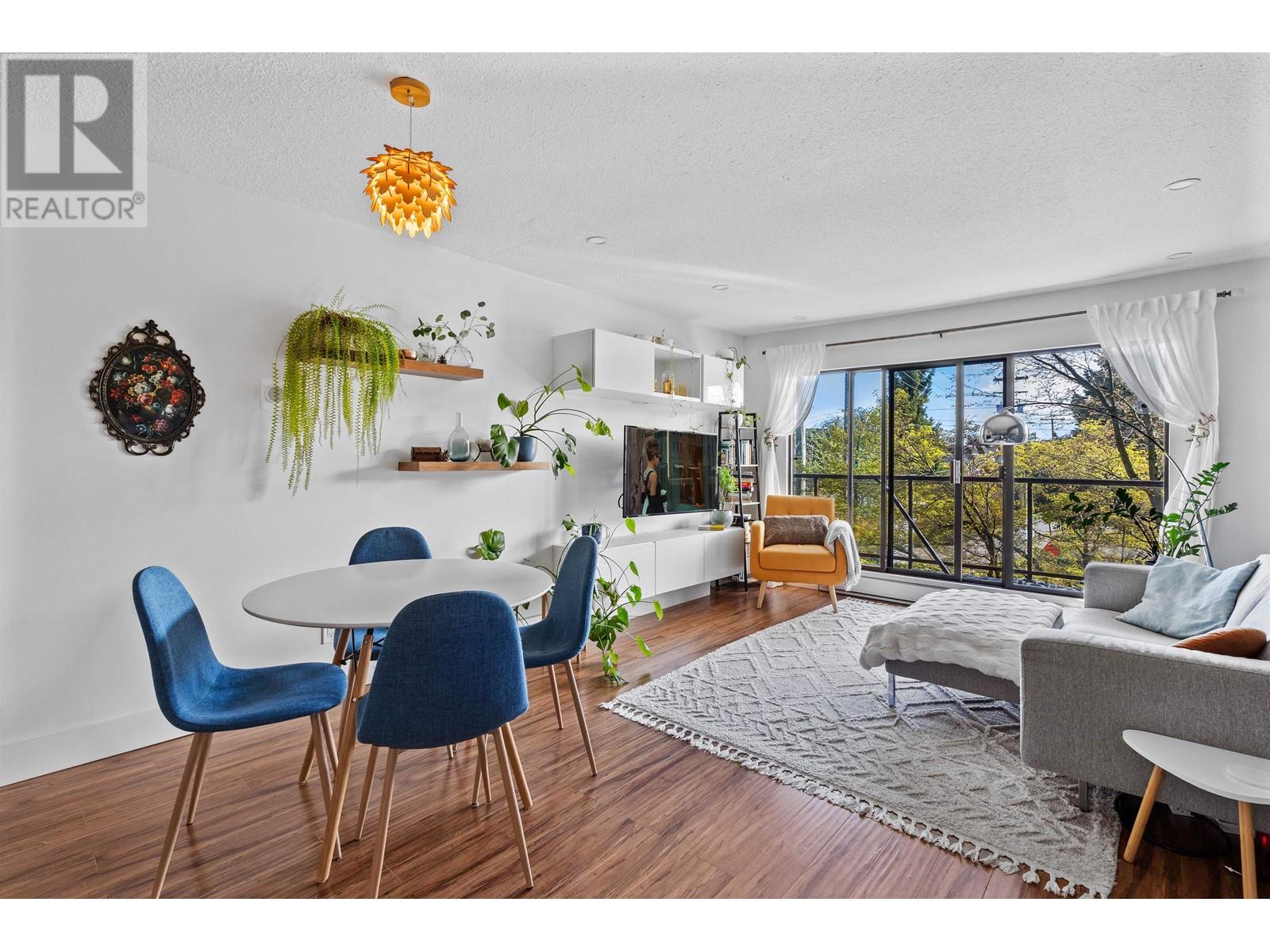 301 2222 Prince Edward Street, Vancouver, British Columbia  V5T 4M6 - Photo 3 - R2868115