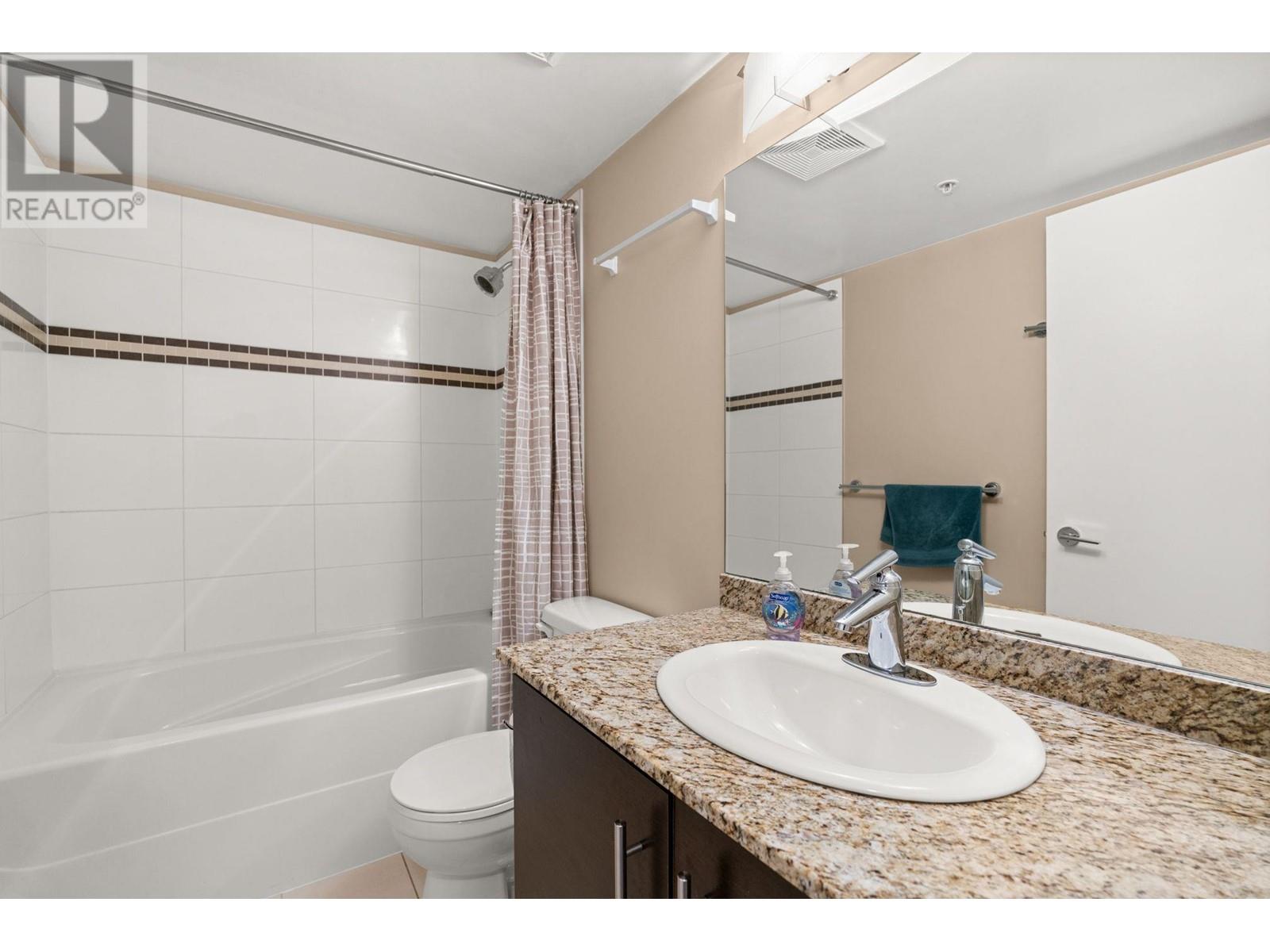 302 11667 Haney Bypass, Maple Ridge, British Columbia  V2X 8W9 - Photo 16 - R2868169