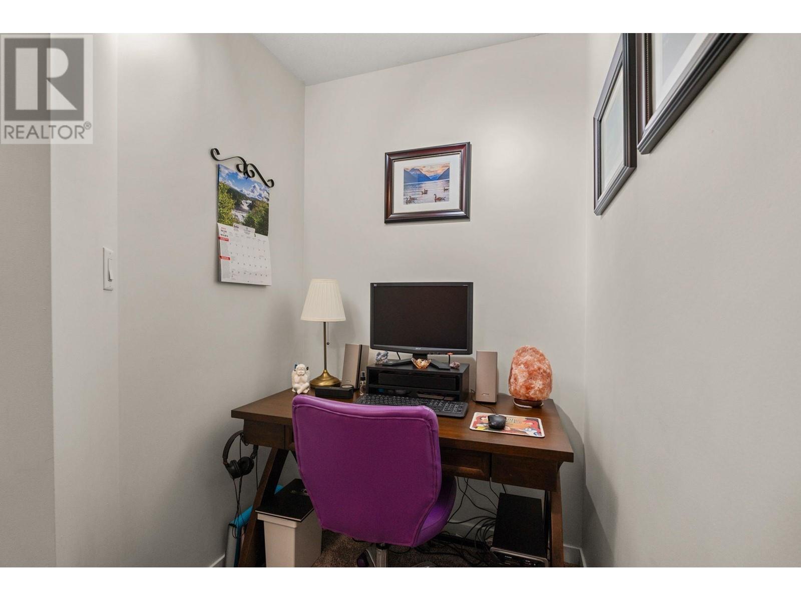 302 11667 Haney Bypass, Maple Ridge, British Columbia  V2X 8W9 - Photo 20 - R2868169