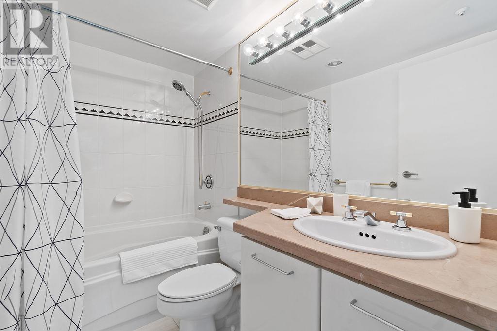 3f 139 Drake Street, Vancouver, British Columbia  V6Z 2T8 - Photo 16 - R2868175