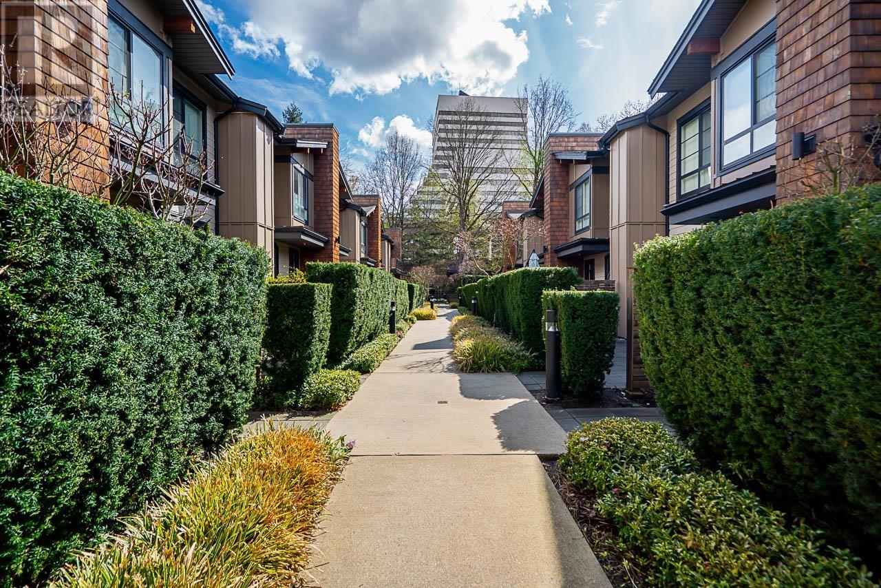 25 3728 Thurston Street, Burnaby, British Columbia  V5H 0E6 - Photo 1 - R2868195