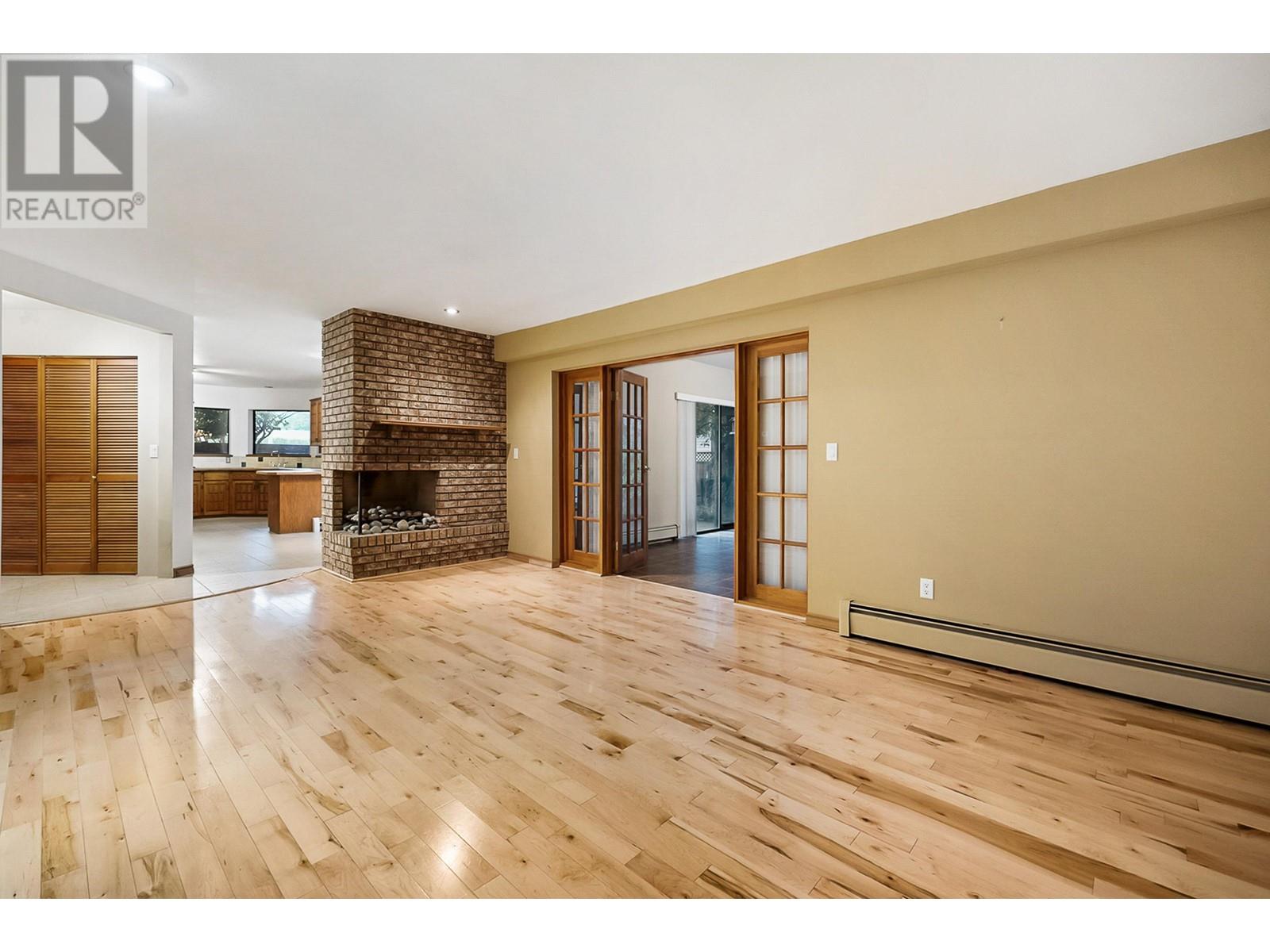 21576 124 Avenue, Maple Ridge, British Columbia  V2X 4H3 - Photo 13 - R2868110