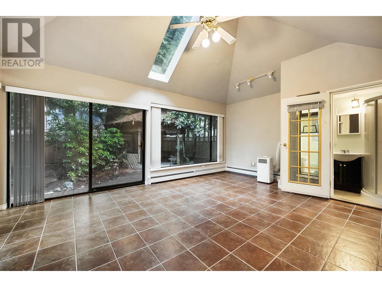 21576 124 Avenue, Maple Ridge, British Columbia  V2X 4H3 - Photo 15 - R2868110