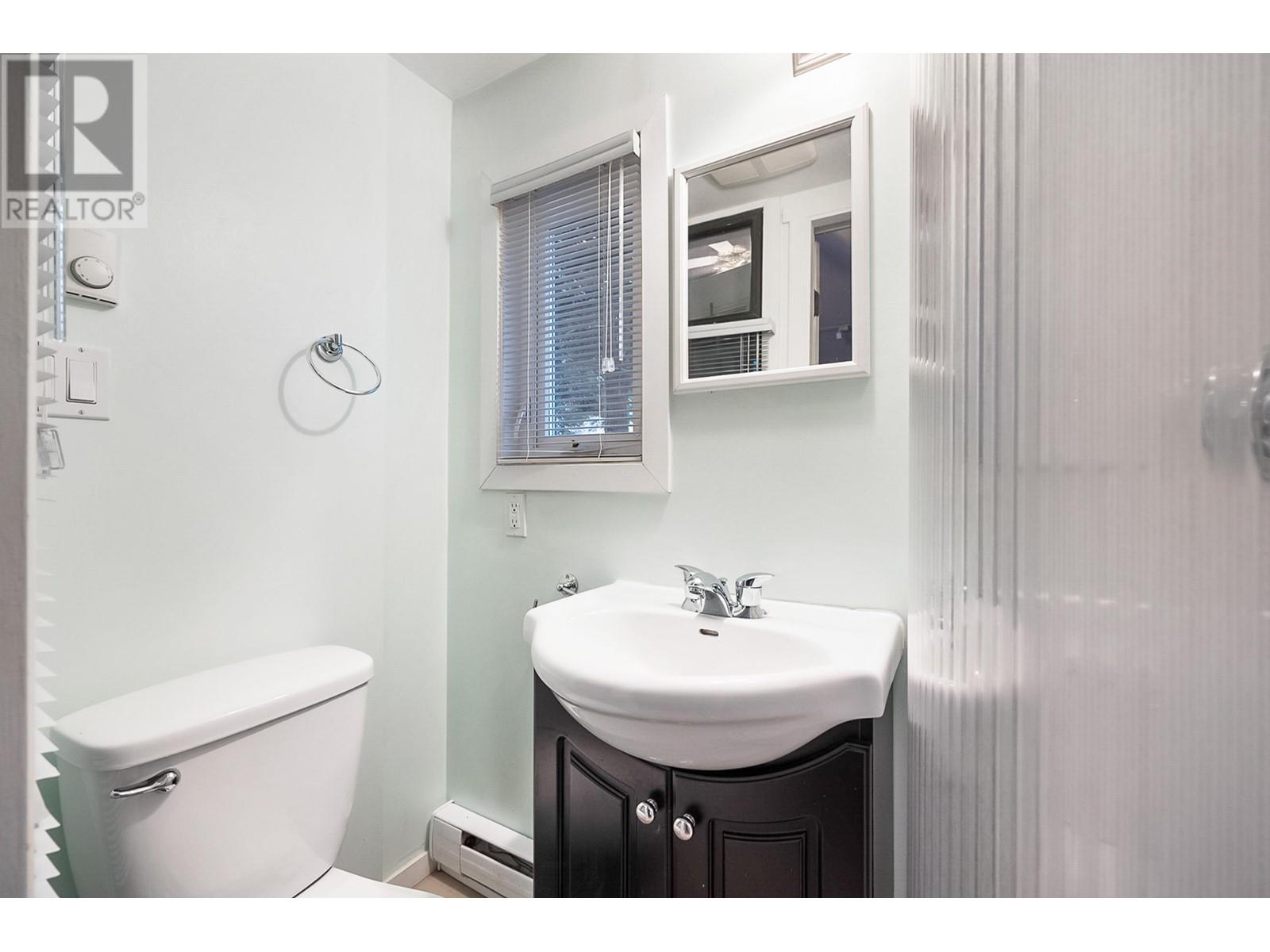 21576 124 Avenue, Maple Ridge, British Columbia  V2X 4H3 - Photo 17 - R2868110
