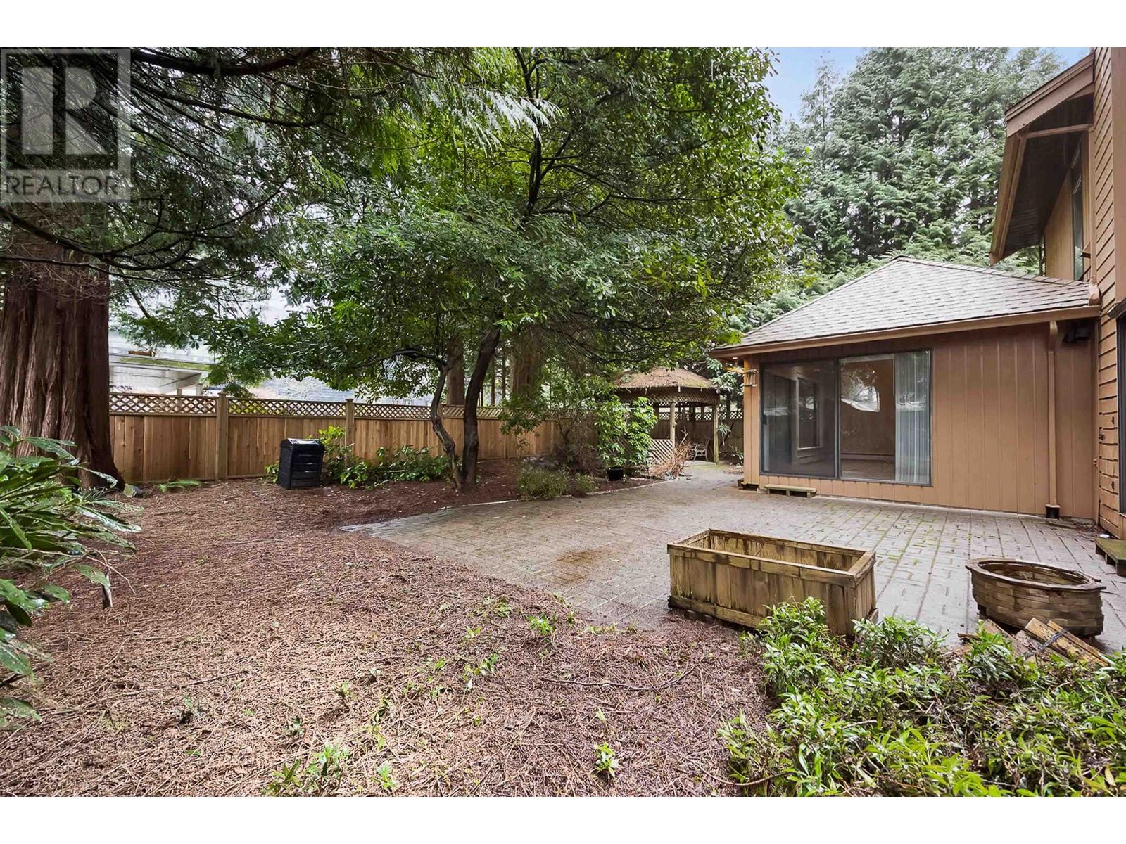 21576 124 Avenue, Maple Ridge, British Columbia  V2X 4H3 - Photo 38 - R2868110