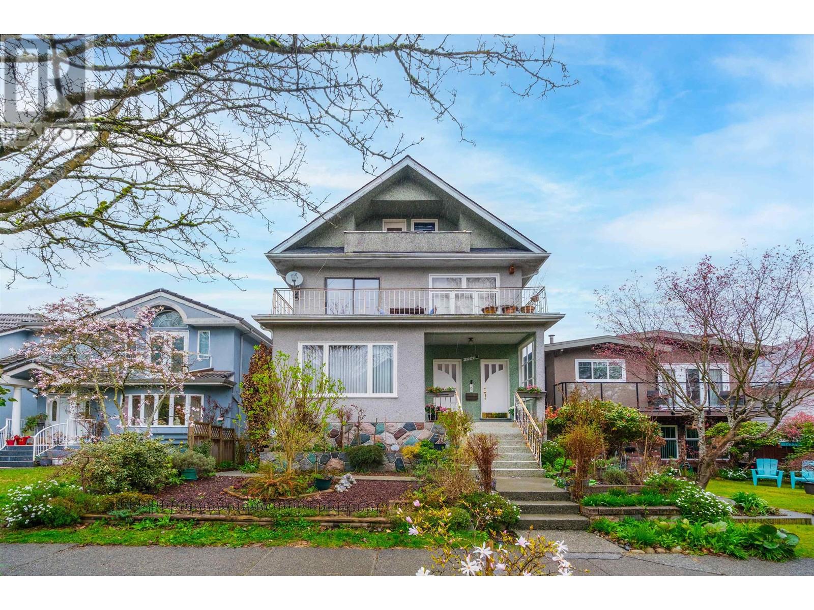 1943 Parker Street, Vancouver, British Columbia  V5L 2L2 - Photo 1 - R2868160