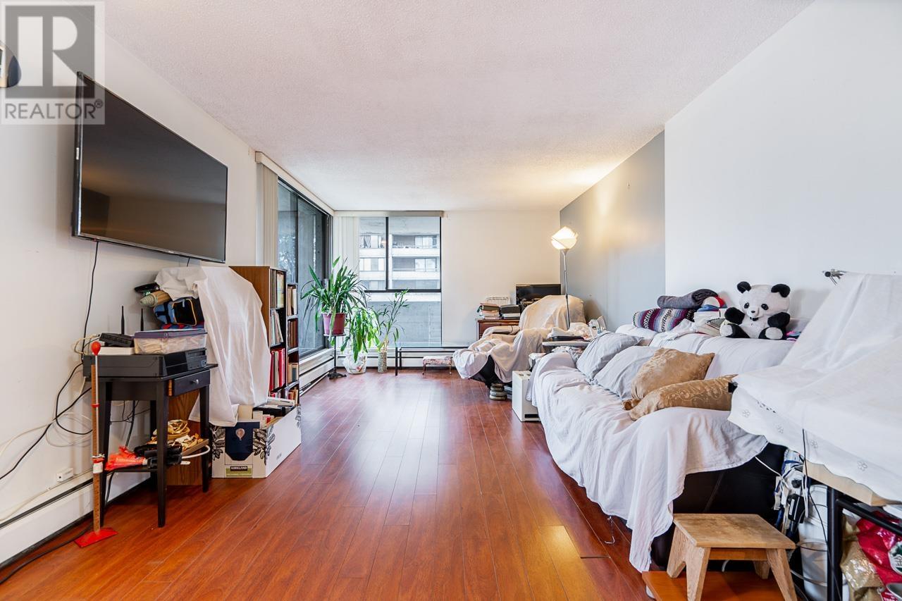 205 3755 Bartlett Court, Burnaby, British Columbia  V3J 7G7 - Photo 11 - R2867838