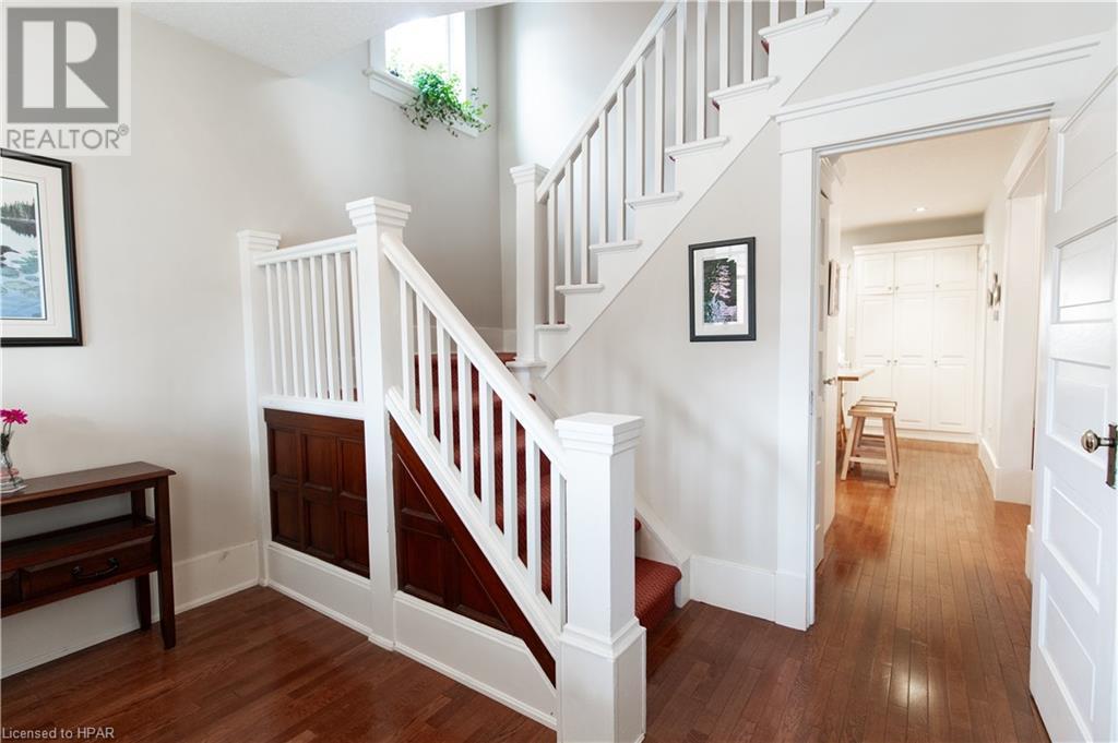 141 Birmingham Street, Stratford, Ontario  N5A 2T1 - Photo 4 - 40566288