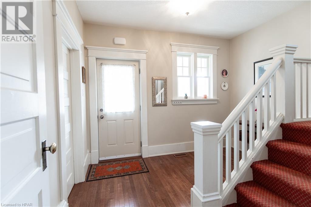 141 Birmingham Street, Stratford, Ontario  N5A 2T1 - Photo 5 - 40566288