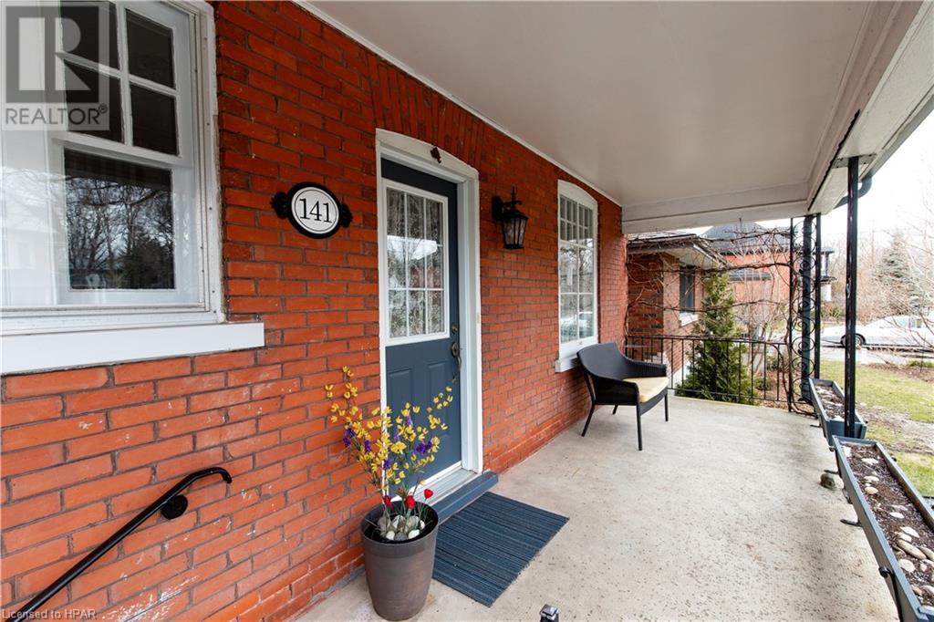 141 Birmingham Street, Stratford, Ontario  N5A 2T1 - Photo 2 - 40566288