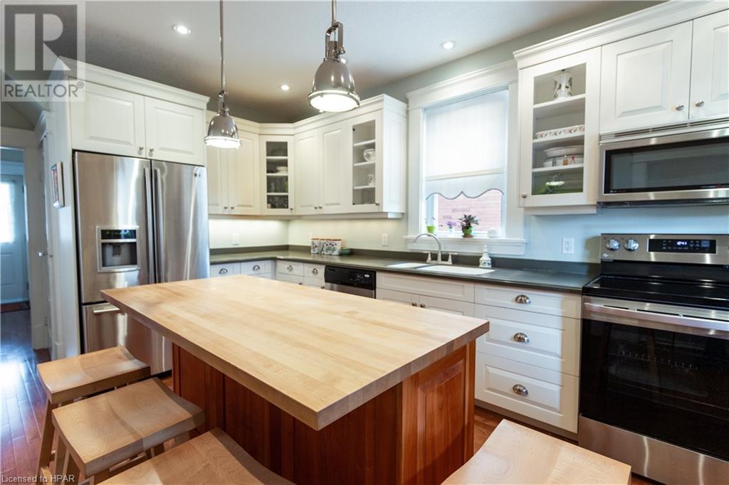 141 Birmingham Street, Stratford, Ontario  N5A 2T1 - Photo 8 - 40566288