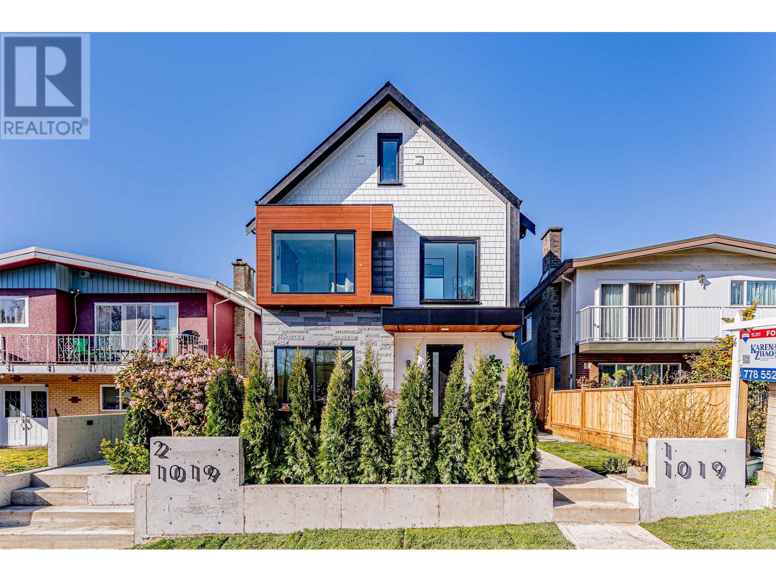 1 1019 39th Avenue, Vancouver, British Columbia  V5W 1K9 - Photo 1 - R2868053