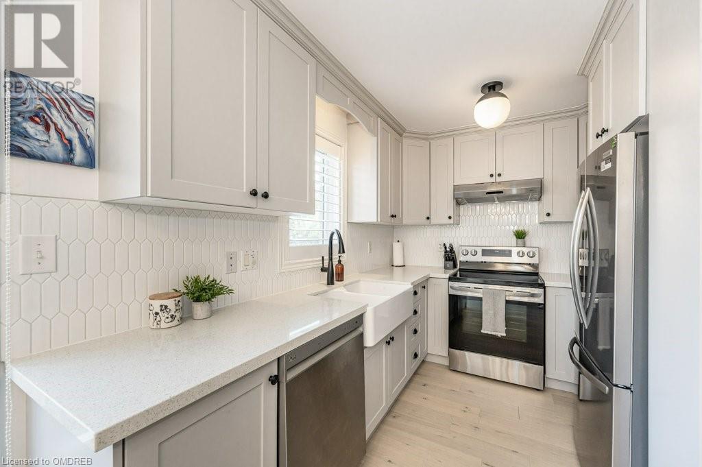 2405 Emerson Drive, Burlington, Ontario  L7L 7M3 - Photo 6 - 40562009