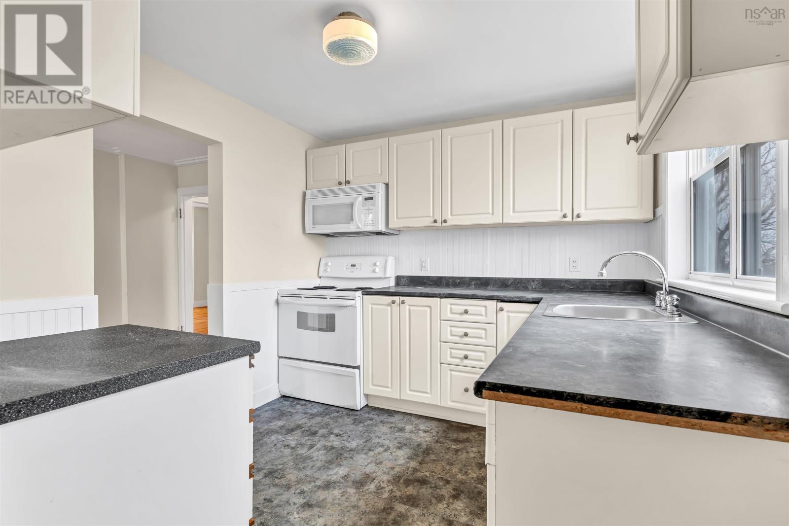 22 Dustan Street, Dartmouth, Nova Scotia  B2Y 3T8 - Photo 11 - 202406528